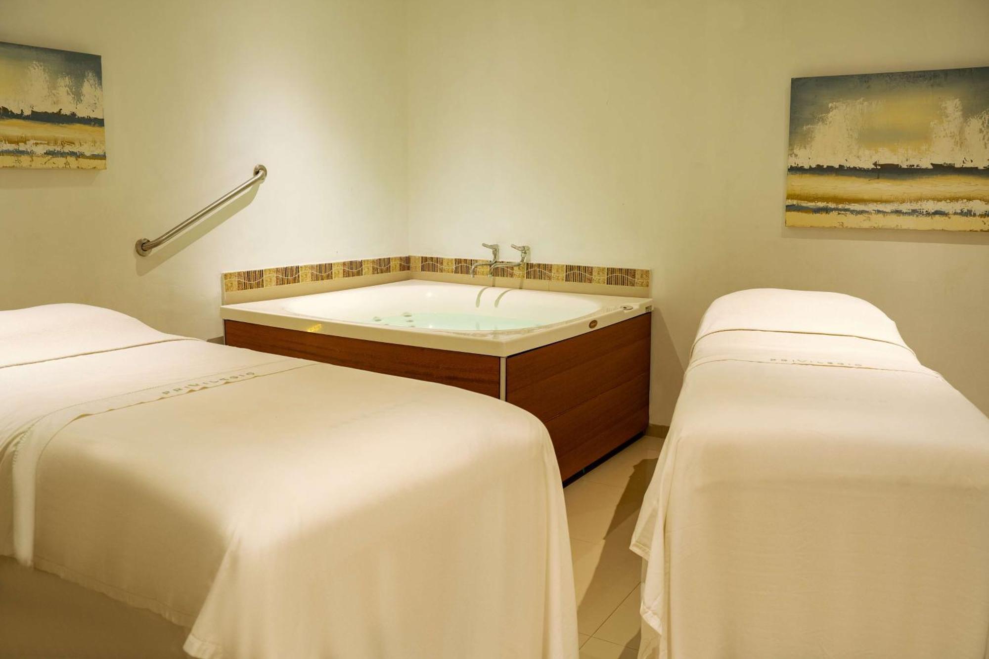 Hilton Cartagena Hotel Екстериор снимка